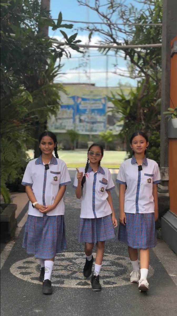 Hafiza Zahra Asy'ari, Ganeza sanhardika, dan Clarissa Madrianto
