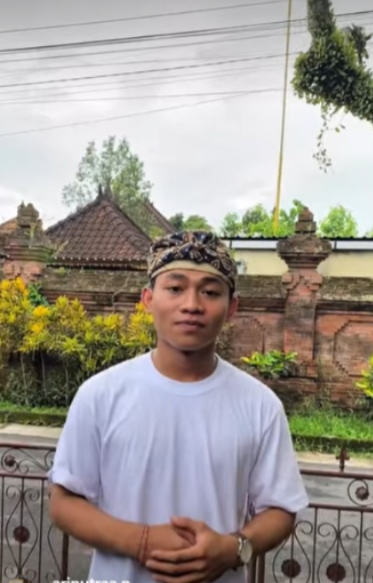 Kadek Ari Putra Pradana (Perlindungan Konsumen)