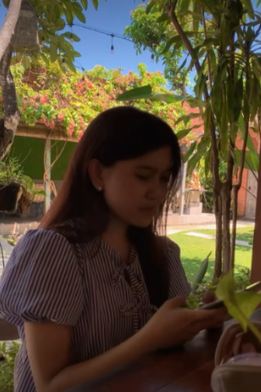 Ni Made Lia Pradnyan Santhi (Perlindungan Konsumen)