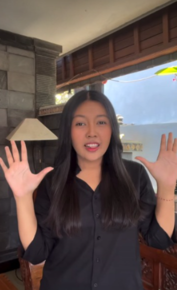 Ni Wayan Santhi Pratiwi (Waspada Phising)